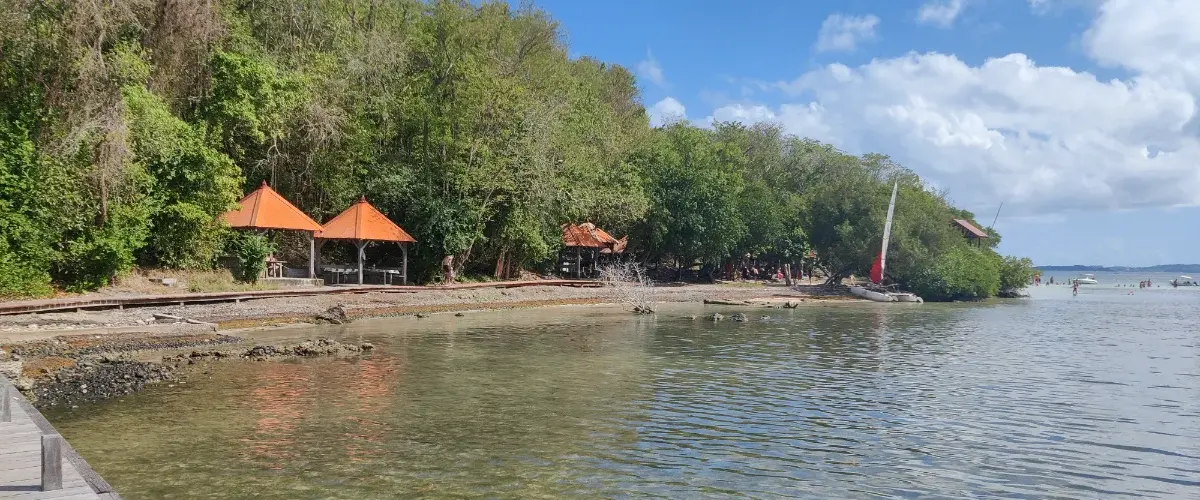 Plage et carbets de l'îlet Madame