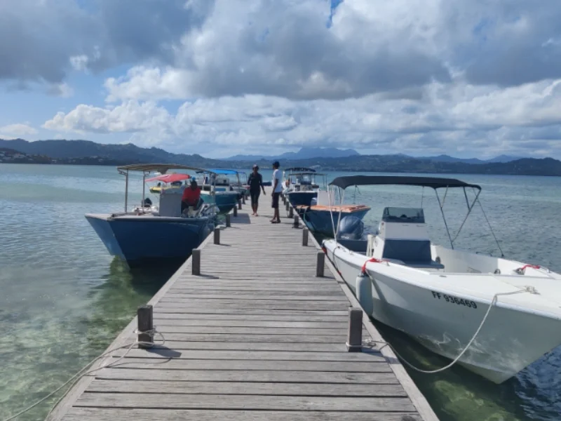 L'arrivée sur le ponton de l'îlet Madame